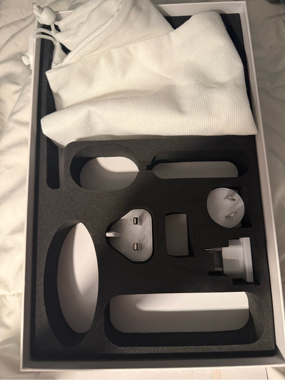 Contour LED Mask & Neck Treatment - White/Green - Picture 8 of 8